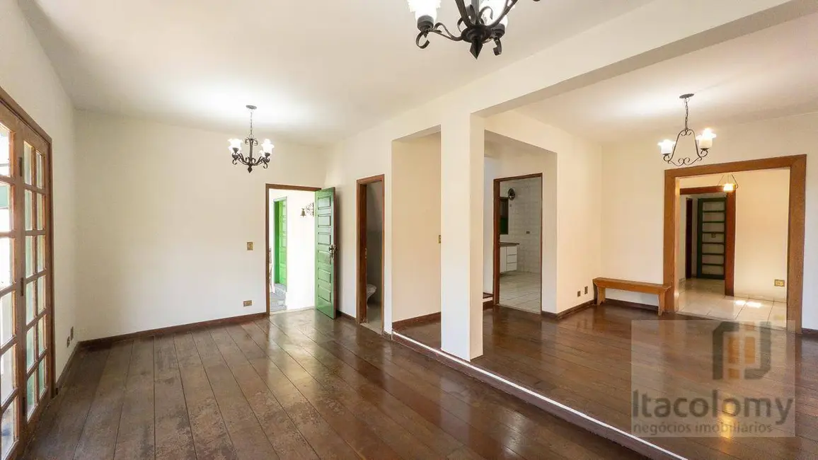 Foto 3 de Casa de Condomínio com 3 quartos à venda, 375m2 em Chácara Pavoeiro, Cotia - SP