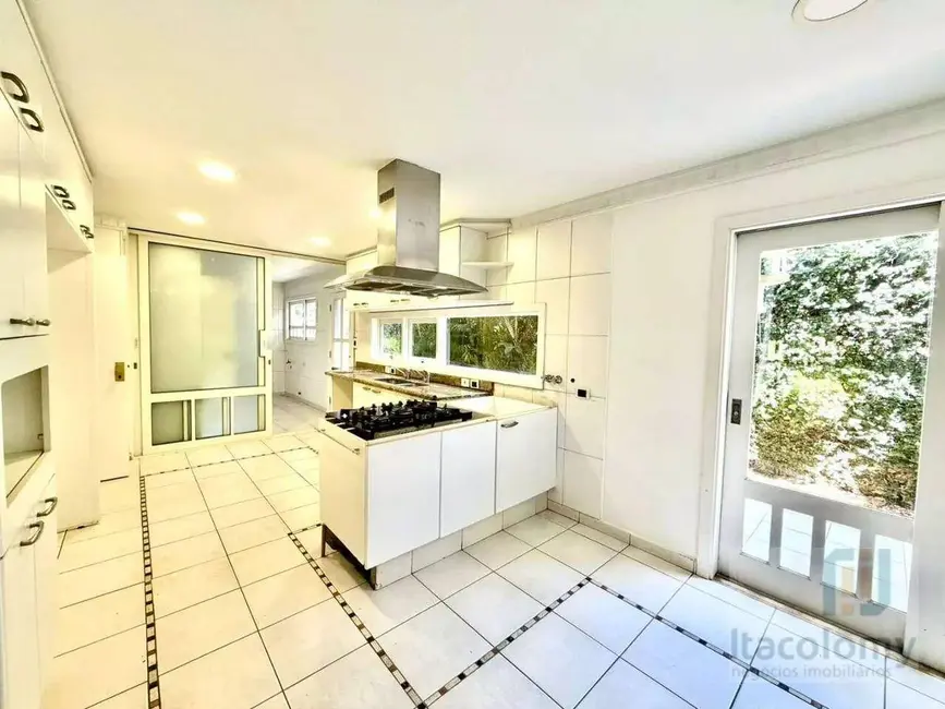 Foto 9 de Casa de Condomínio com 3 quartos para alugar, 786m2 em Barueri - SP