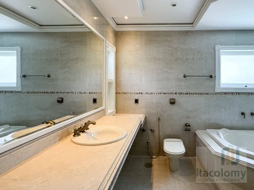 Foto 3 de Casa de Condomínio com 4 quartos à venda, 500m2 em Alphaville Residencial Plus, Barueri - SP