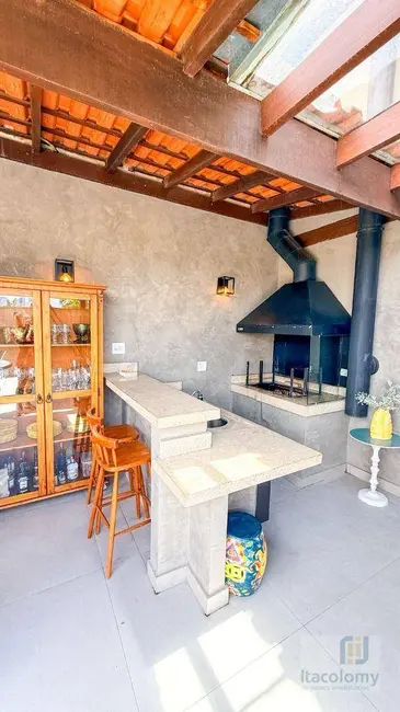 Foto 1 de Casa de Condomínio com 3 quartos à venda, 180m2 em Santana De Parnaiba - SP