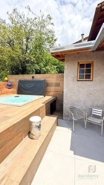 Foto 3 de Casa de Condomínio com 3 quartos à venda, 180m2 em Santana De Parnaiba - SP