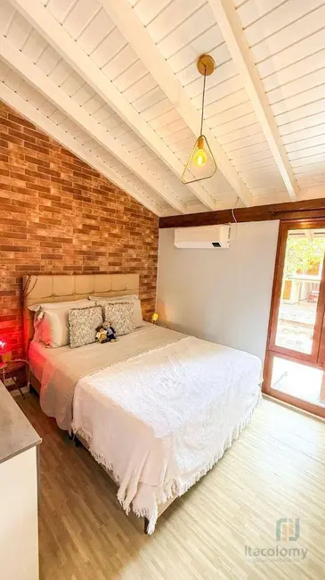 Foto 8 de Casa de Condomínio com 3 quartos à venda, 180m2 em Santana De Parnaiba - SP