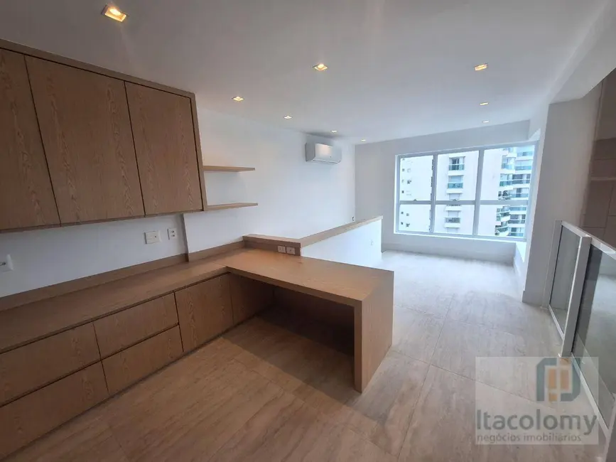 Foto 7 de Apartamento com 3 quartos para alugar, 388m2 em Alphaville Empresarial, Barueri - SP