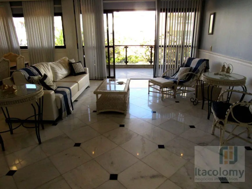 Foto 3 de Apartamento com 4 quartos à venda, 151m2 em Guaruja - SP