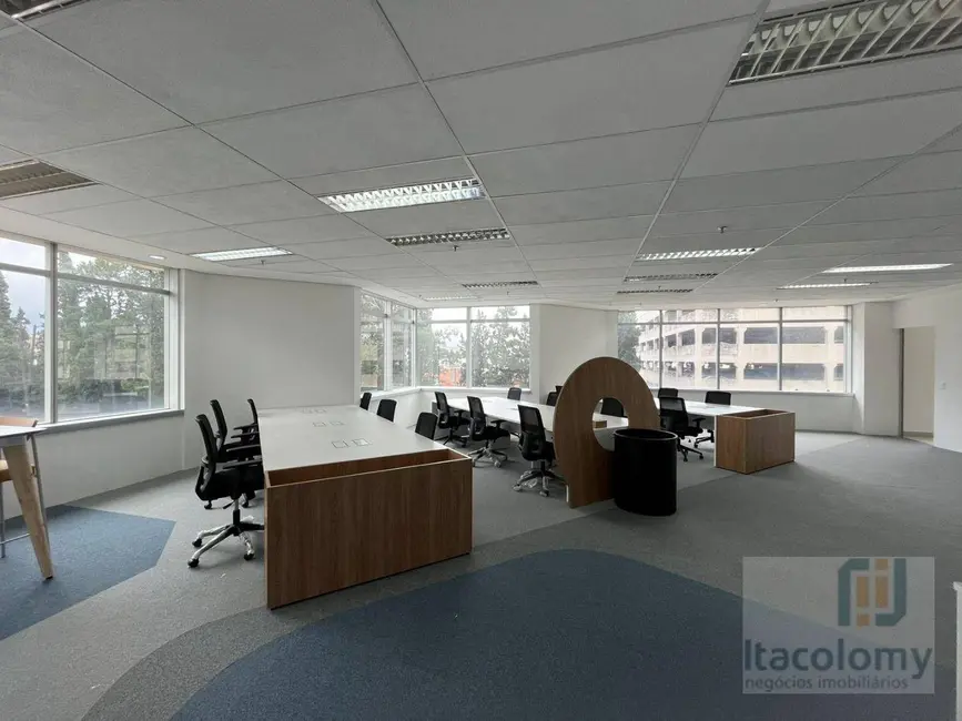 Foto 3 de Sala Comercial para alugar, 339m2 em Alphaville Industrial, Barueri - SP