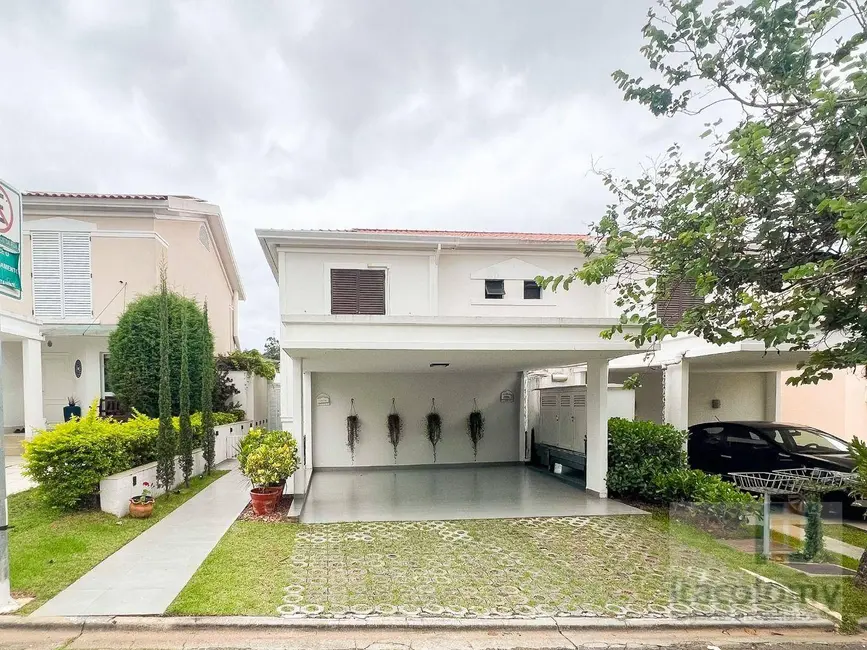 Foto 1 de Casa de Condomínio com 3 quartos à venda, 165m2 em Santana De Parnaiba - SP