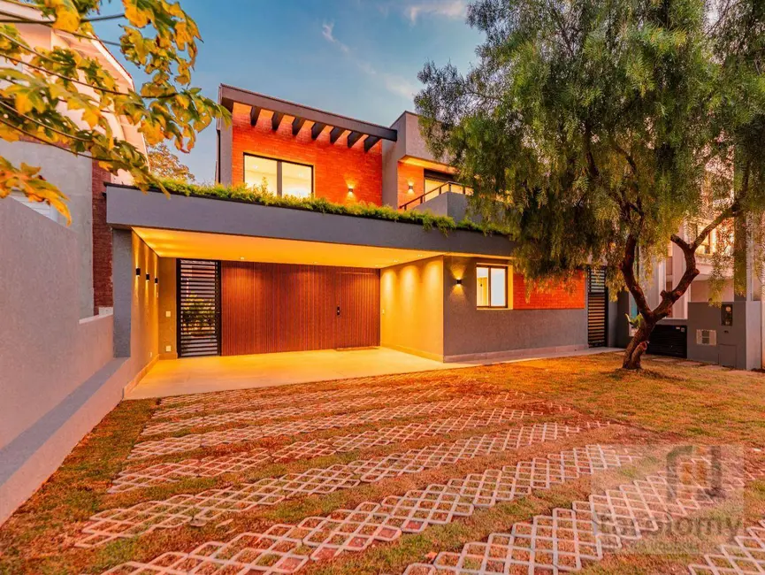 Foto 1 de Casa de Condomínio com 4 quartos à venda, 302m2 em Santana De Parnaiba - SP