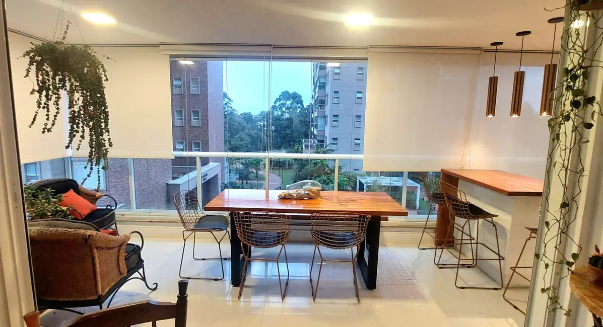 Foto 1 de Apartamento com 2 quartos para alugar, 136m2 em Santana De Parnaiba - SP