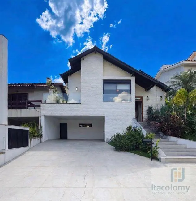 Foto 2 de Casa de Condomínio com 4 quartos à venda, 350m2 em Santana De Parnaiba - SP