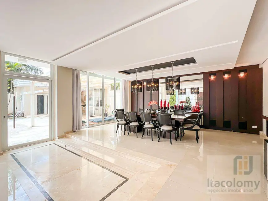 Casa de Condomínio com 5 quartos à venda, 620m2 em Tamboré, Santana De Parnaiba - SP - imagem 4 Foto 4 de Casa de Condomínio com 5 quartos à venda, 620m2 em Tamboré, Santana De Parnaiba - SP