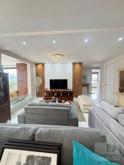 Apartamento com 3 quartos à venda, 313m2 em Alphaville Empresarial, Barueri - SP - imagem 2 Foto 2 de Apartamento com 3 quartos à venda, 313m2 em Alphaville Empresarial, Barueri - SP