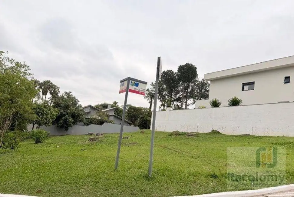 Foto 1 de Terreno / Lote à venda, 705m2 em Santana De Parnaiba - SP