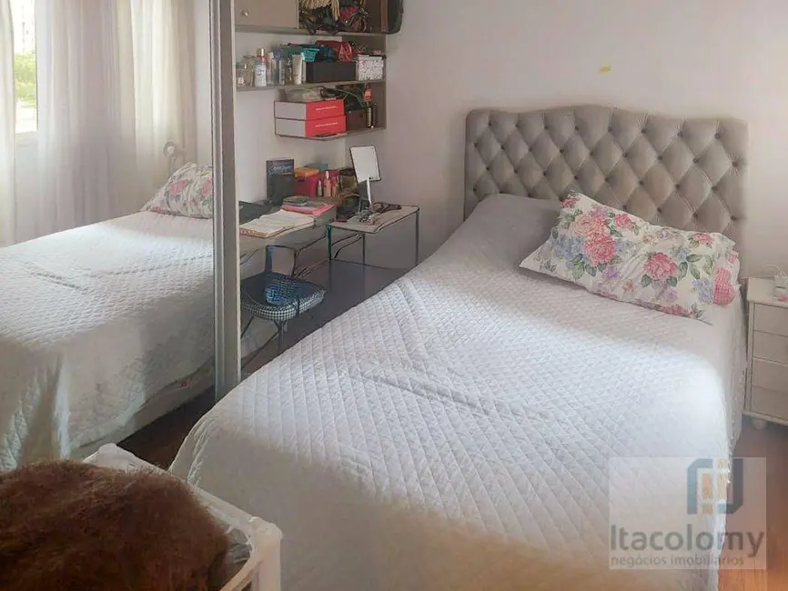Foto 5 de Apartamento com 3 quartos à venda, 136m2 em Santana De Parnaiba - SP