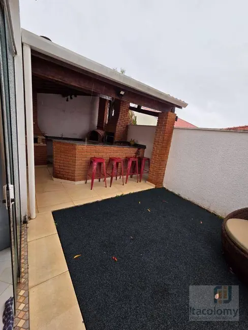 Casa de Condomínio com 3 quartos à venda, 200m2 em Tamboré, Santana De Parnaiba - SP - imagem 8 Foto 8 de Casa de Condomínio com 3 quartos à venda, 200m2 em Tamboré, Santana De Parnaiba - SP