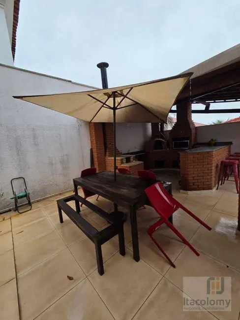 Casa de Condomínio com 3 quartos à venda, 200m2 em Tamboré, Santana De Parnaiba - SP - imagem 7 Foto 7 de Casa de Condomínio com 3 quartos à venda, 200m2 em Tamboré, Santana De Parnaiba - SP