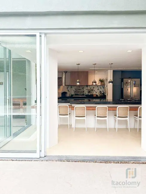 Foto 3 de Casa de Condomínio com 3 quartos à venda, 768m2 em Santana De Parnaiba - SP