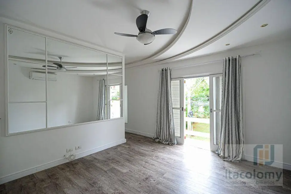 Foto 9 de Casa de Condomínio com 4 quartos à venda, 310m2 em Santana De Parnaiba - SP