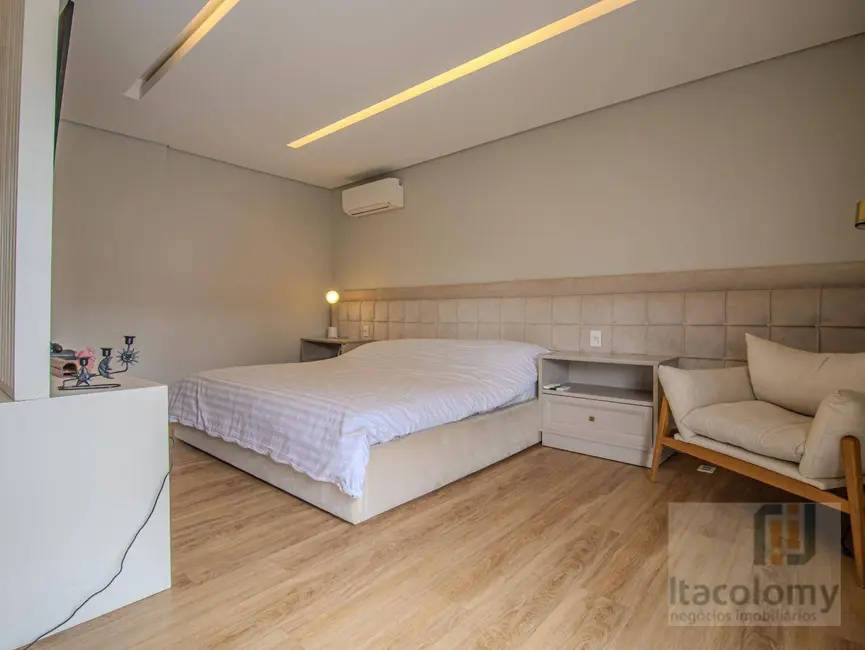 Foto 9 de Casa de Condomínio com 4 quartos à venda, 840m2 em Santana De Parnaiba - SP