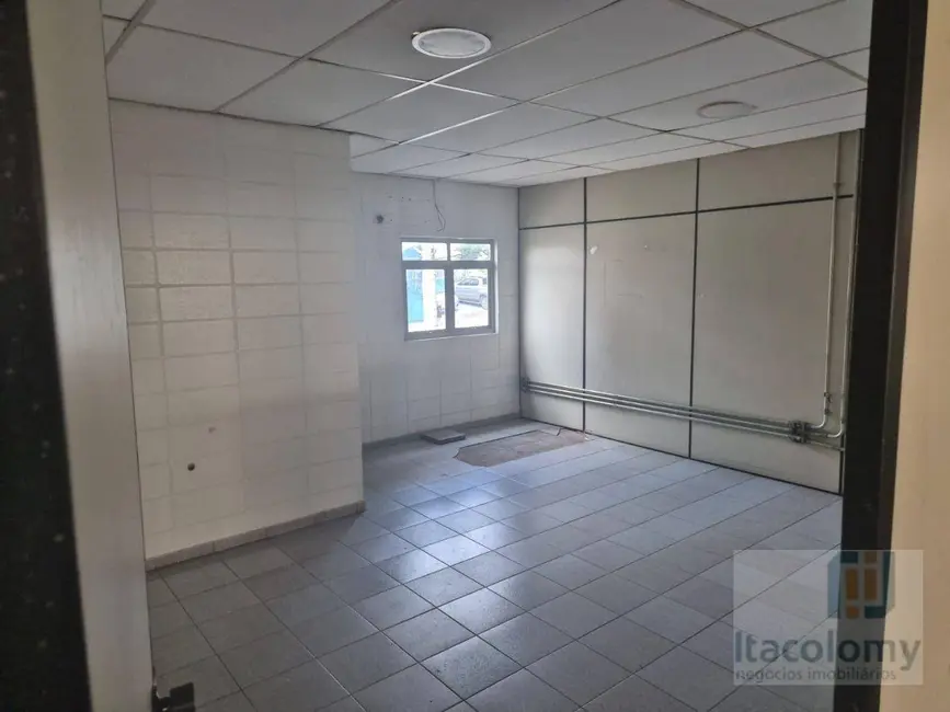 Foto 6 de Armazém / Galpão para alugar, 710m2 em Paraíso (Polvilho), Cajamar - SP