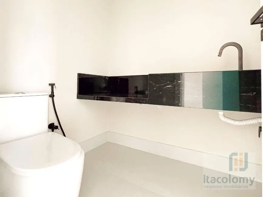 Foto 3 de Casa de Condomínio com 5 quartos à venda, 591m2 em Santana De Parnaiba - SP