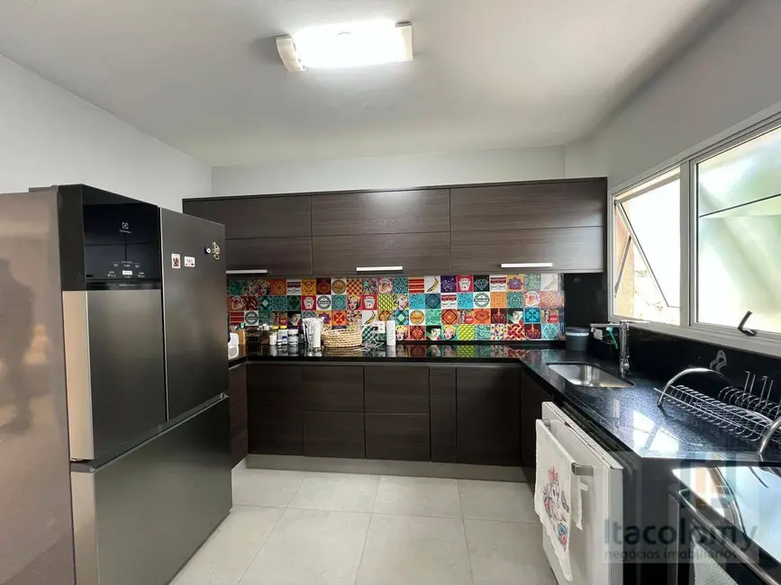 Foto 4 de Casa de Condomínio com 3 quartos para alugar, 150m2 em Tamboré, Santana De Parnaiba - SP