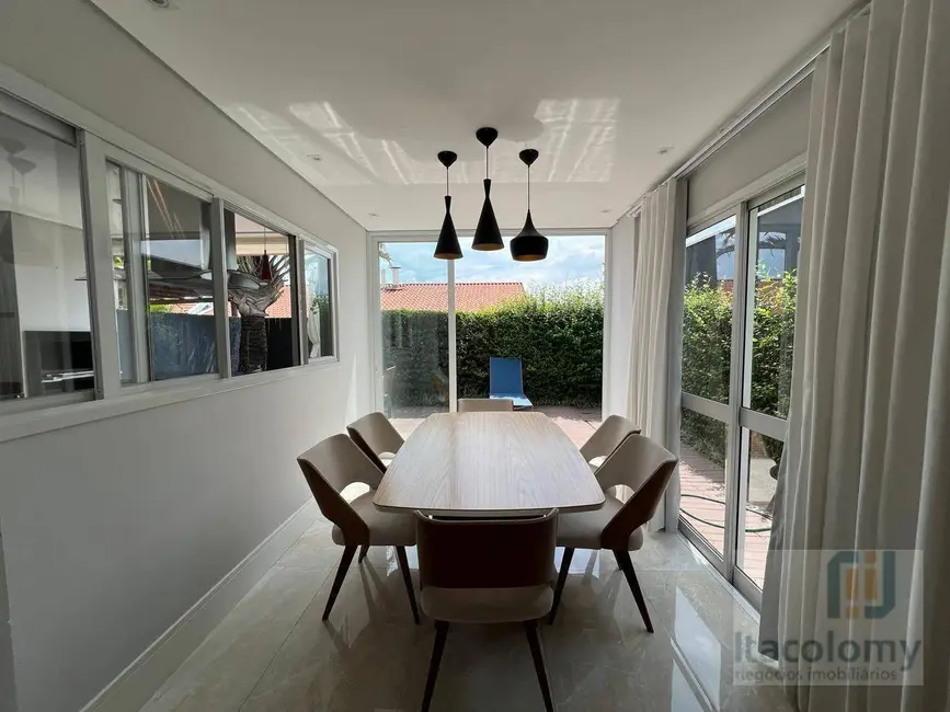 Foto 1 de Casa de Condomínio com 3 quartos para alugar, 150m2 em Tamboré, Santana De Parnaiba - SP