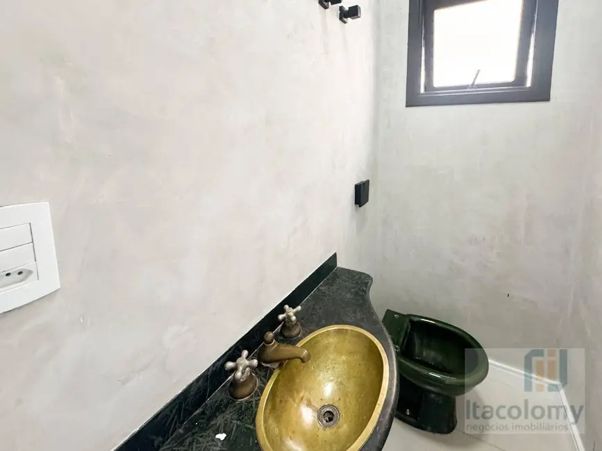 Foto 3 de Casa de Condomínio com 5 quartos à venda, 282m2 em Santana De Parnaiba - SP