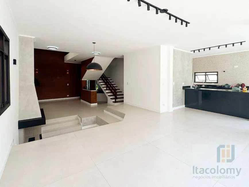 Foto 9 de Casa de Condomínio com 5 quartos à venda, 282m2 em Santana De Parnaiba - SP