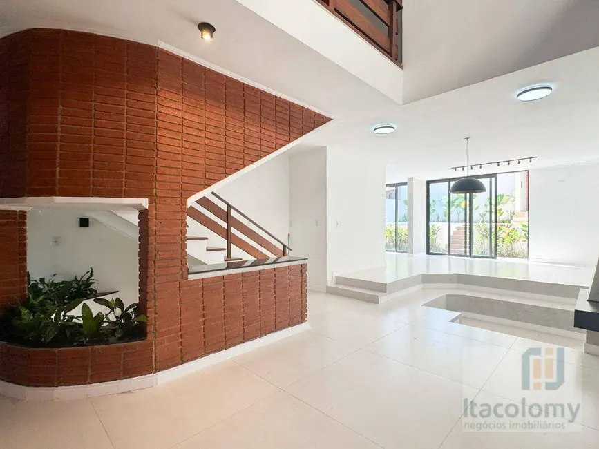 Foto 5 de Casa de Condomínio com 5 quartos à venda, 282m2 em Santana De Parnaiba - SP