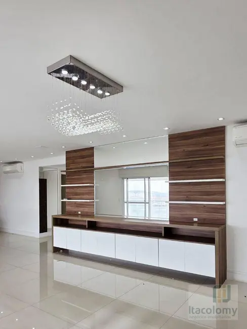 Foto 5 de Apartamento com 4 quartos para alugar, 243m2 em Alphaville Industrial, Barueri - SP