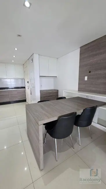 Foto 8 de Apartamento com 4 quartos para alugar, 243m2 em Alphaville Industrial, Barueri - SP