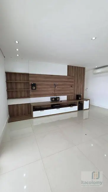 Foto 3 de Apartamento com 4 quartos para alugar, 243m2 em Alphaville Industrial, Barueri - SP