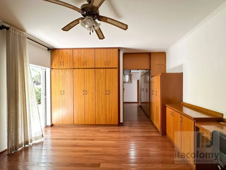 Casa de Condomínio com 4 quartos à venda, 1165m2 em Barueri - SP - imagem 7 Foto 7 de Casa de Condomínio com 4 quartos à venda, 1165m2 em Barueri - SP