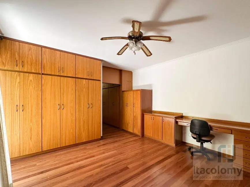 Casa de Condomínio com 4 quartos à venda, 1165m2 em Barueri - SP - imagem 9 Foto 9 de Casa de Condomínio com 4 quartos à venda, 1165m2 em Barueri - SP