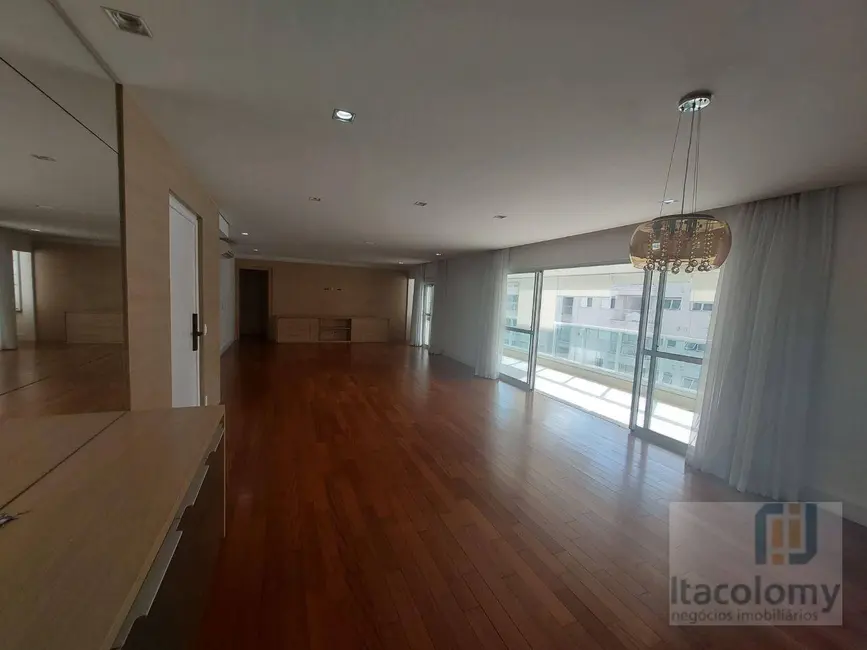 Foto 4 de Apartamento com 3 quartos para alugar, 243m2 em Alphaville Industrial, Barueri - SP