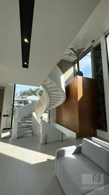 Casa de Condomínio com 5 quartos à venda, 670m2 em Barueri - SP - imagem 3 Foto 3 de Casa de Condomínio com 5 quartos à venda, 670m2 em Barueri - SP