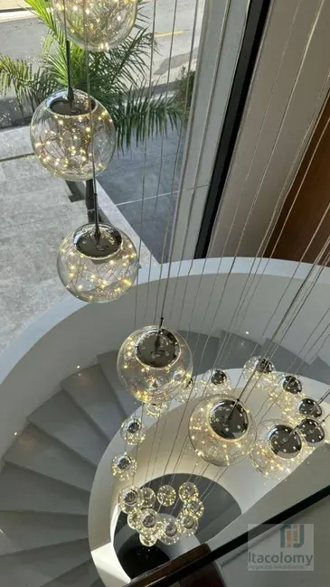 Casa de Condomínio com 5 quartos à venda, 670m2 em Barueri - SP - imagem 4 Foto 4 de Casa de Condomínio com 5 quartos à venda, 670m2 em Barueri - SP