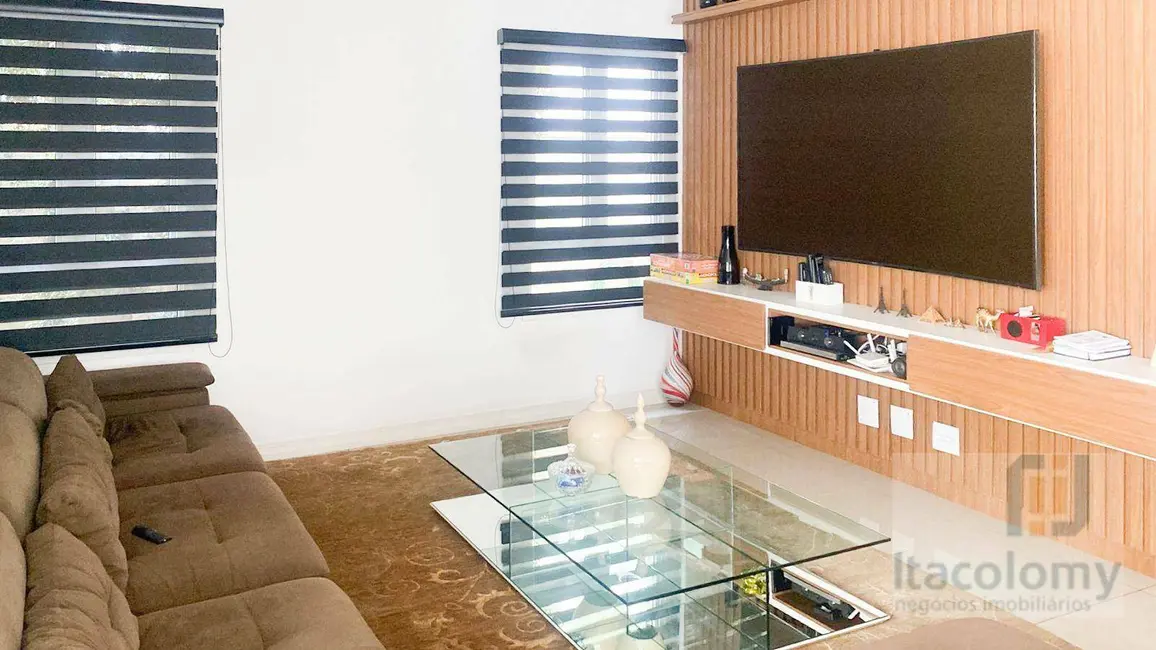 Foto 9 de Casa de Condomínio com 3 quartos à venda, 360m2 em Santana De Parnaiba - SP