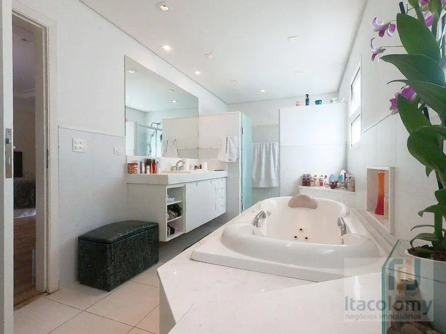 Foto 7 de Casa de Condomínio com 3 quartos à venda, 360m2 em Santana De Parnaiba - SP