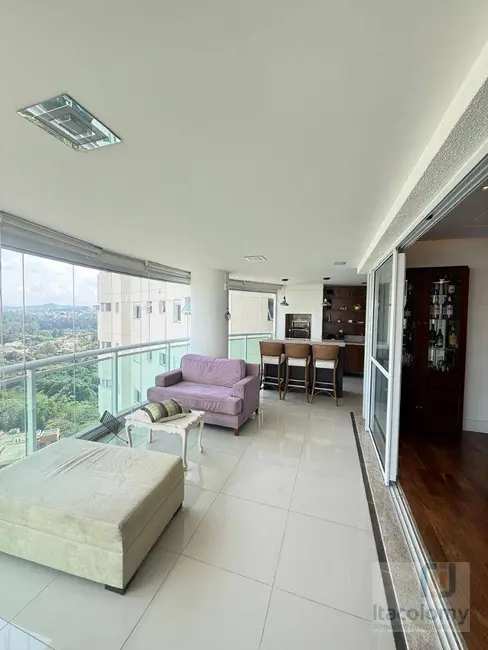 Foto 3 de Apartamento com 3 quartos à venda, 261m2 em Barueri - SP