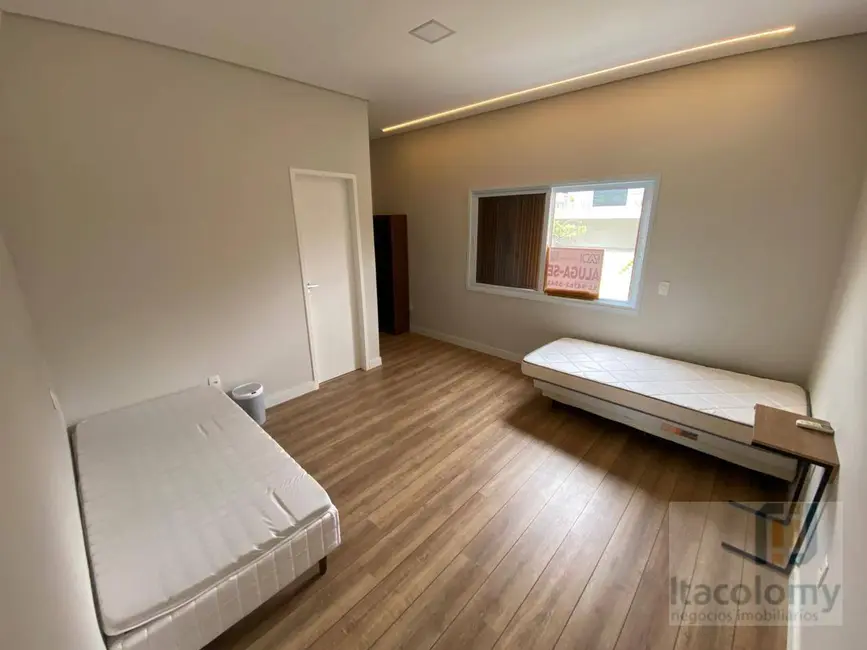 Casa de Condomínio com 4 quartos à venda e para alugar, 441m2 em Santana De Parnaiba - SP - imagem 9 Foto 9 de Casa de Condomínio com 4 quartos à venda e para alugar, 441m2 em Santana De Parnaiba - SP