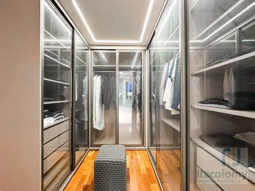 Casa de Condomínio com 4 quartos à venda, 420m2 em Tamboré, Barueri - SP - imagem 5 Foto 5 de Casa de Condomínio com 4 quartos à venda, 420m2 em Tamboré, Barueri - SP