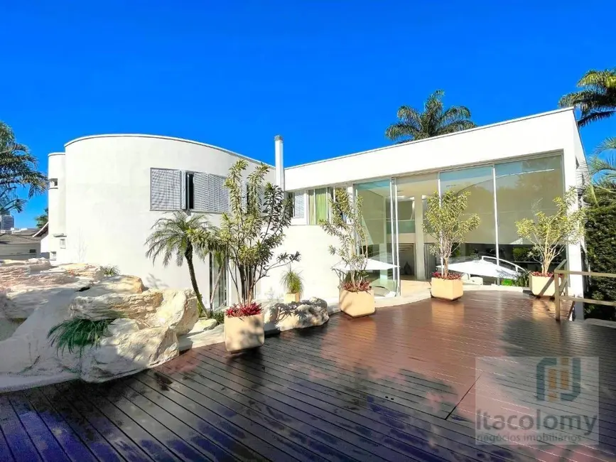 Casa de Condomínio com 5 quartos à venda, 1000m2 em Barueri - SP - imagem 2 Foto 2 de Casa de Condomínio com 5 quartos à venda, 1000m2 em Barueri - SP