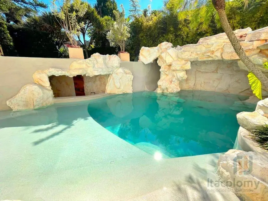 Casa de Condomínio com 5 quartos à venda, 1000m2 em Barueri - SP - imagem 1 Foto 1 de Casa de Condomínio com 5 quartos à venda, 1000m2 em Barueri - SP