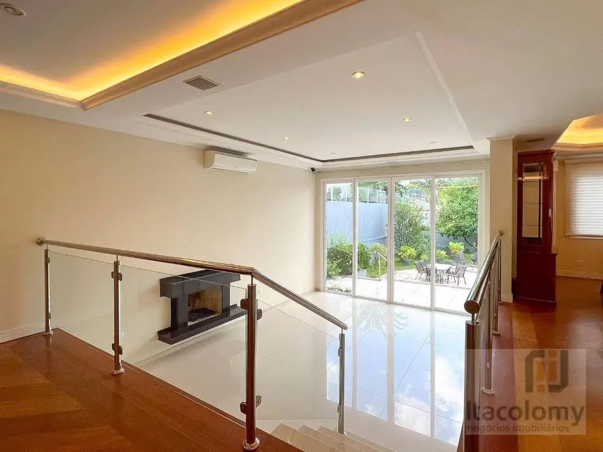 Foto 7 de Casa de Condomínio com 4 quartos para alugar, 720m2 em Santana De Parnaiba - SP