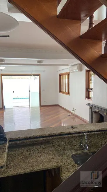 Foto 1 de Casa de Condomínio com 4 quartos à venda e para alugar, 307m2 em Santana De Parnaiba - SP