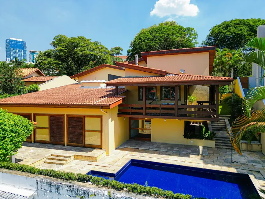 Casa de Condomínio com 4 quartos à venda, 805m2 em Barueri - SP - imagem 3 Foto 3 de Casa de Condomínio com 4 quartos à venda, 805m2 em Barueri - SP