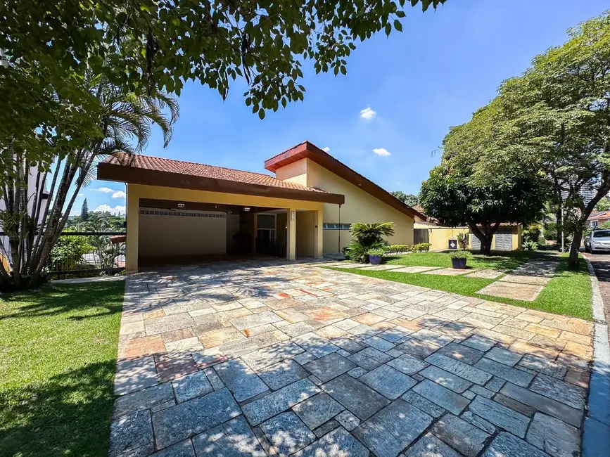 Casa de Condomínio com 4 quartos à venda, 805m2 em Barueri - SP - imagem 2 Foto 2 de Casa de Condomínio com 4 quartos à venda, 805m2 em Barueri - SP