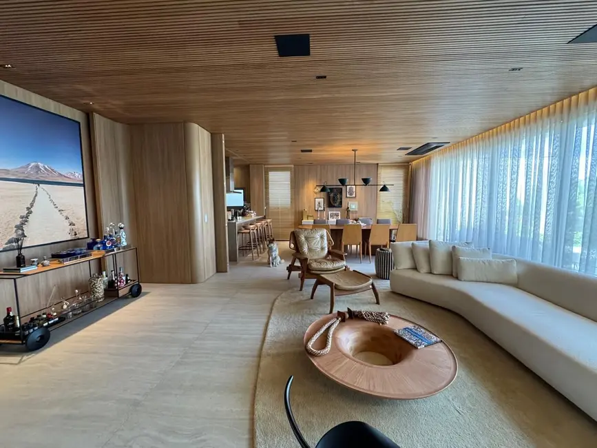 Casa de Condomínio com 3 quartos à venda, 350m2 em Tamboré, Barueri - SP - imagem 7 Foto 7 de Casa de Condomínio com 3 quartos à venda, 350m2 em Tamboré, Barueri - SP