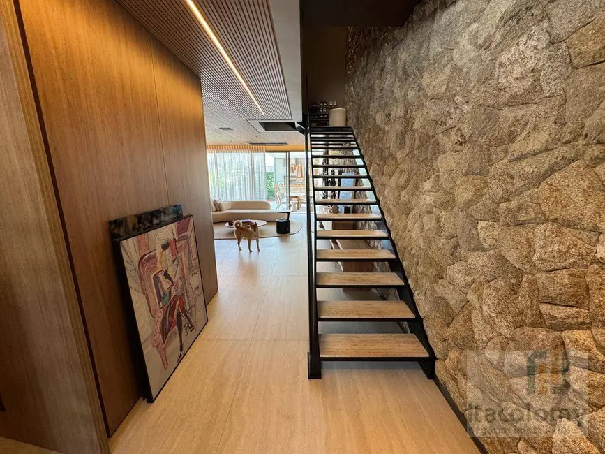 Foto 5 de Casa de Condomínio com 3 quartos à venda, 350m2 em Tamboré, Santana De Parnaiba - SP